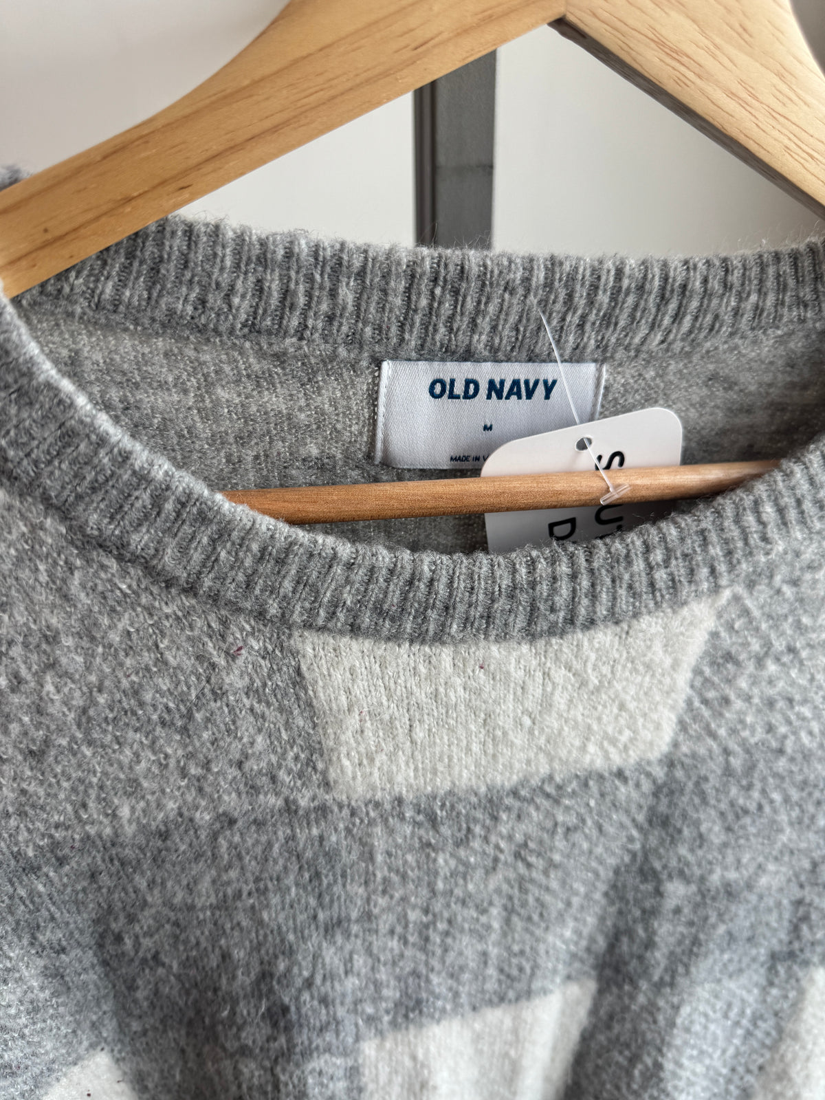 Old Navy Grey Plaid Sweater