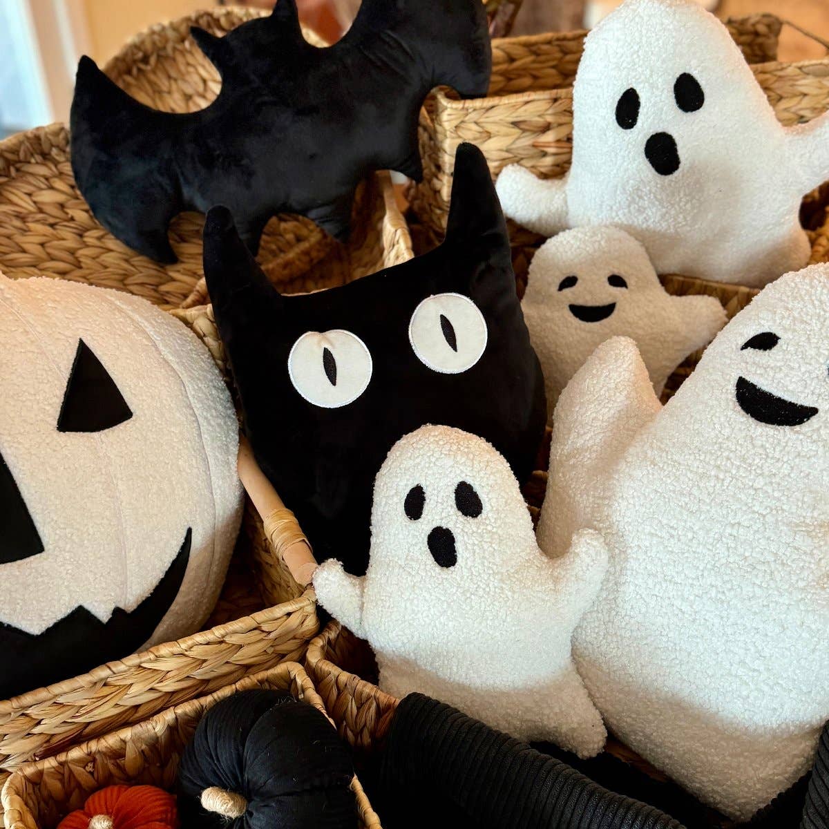 Large Sherpa Halloween Ghost