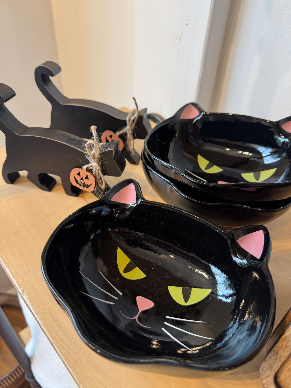 Black Cat Bowl